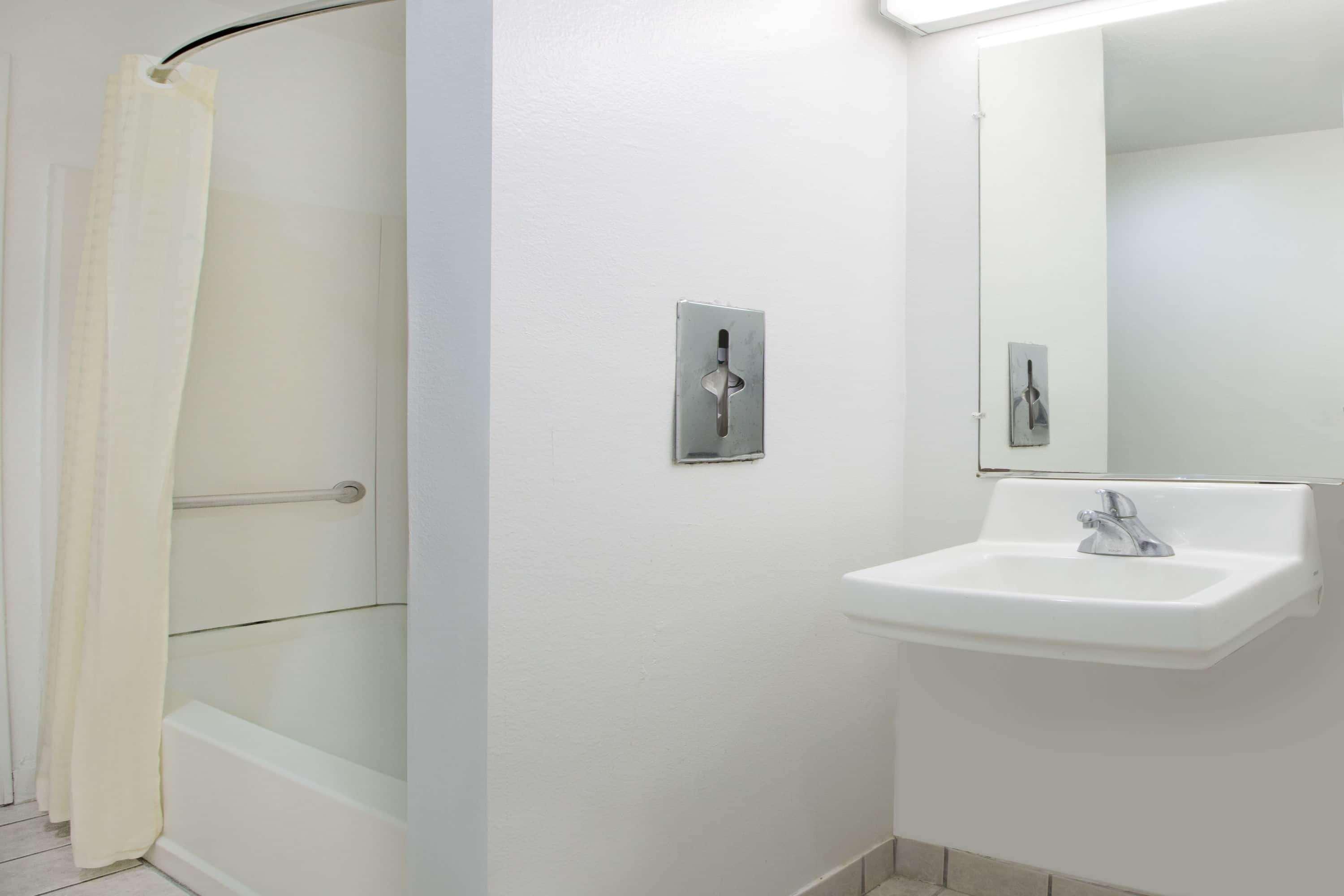 Microtel Inn & Suites By Wyndham Garland/Dallas Экстерьер фото