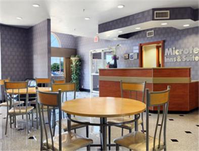Microtel Inn & Suites By Wyndham Garland/Dallas Экстерьер фото