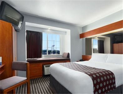 Microtel Inn & Suites By Wyndham Garland/Dallas Номер фото